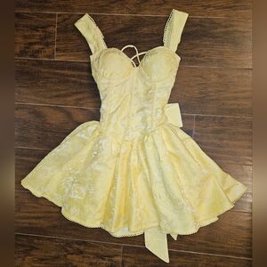 Away Yellow Lace-Up Dress